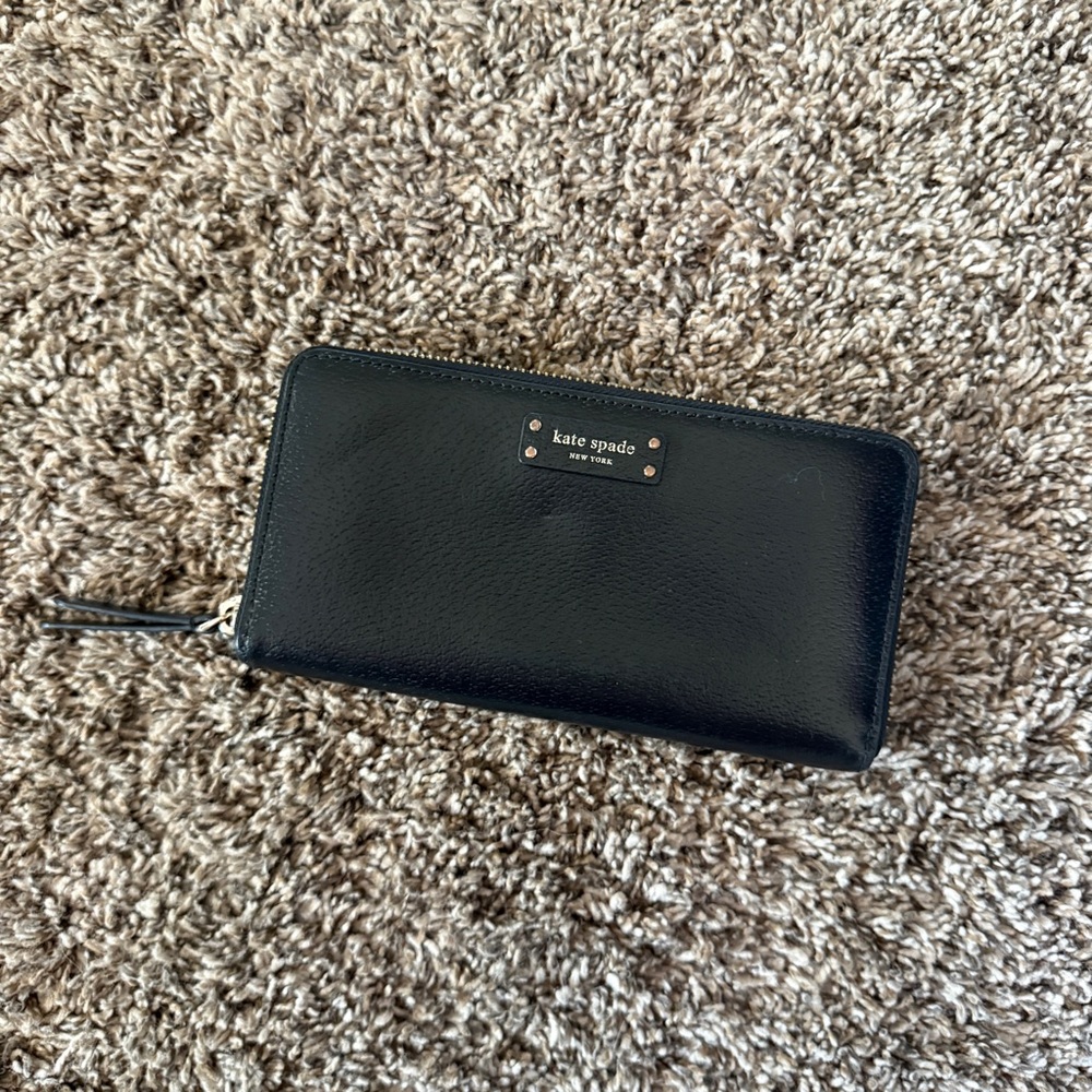Kate spade black Grove Street Neda wallet